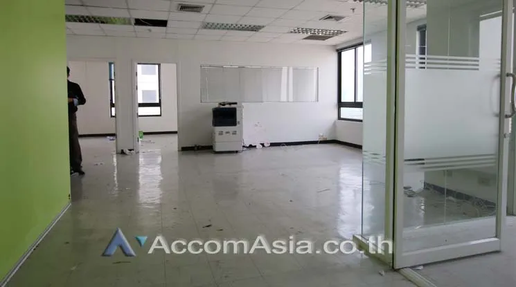unit Office space For Rent in Phaholyothin, Bangkok  (AA14230)
